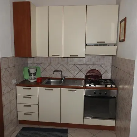 Apartment Smeralda *